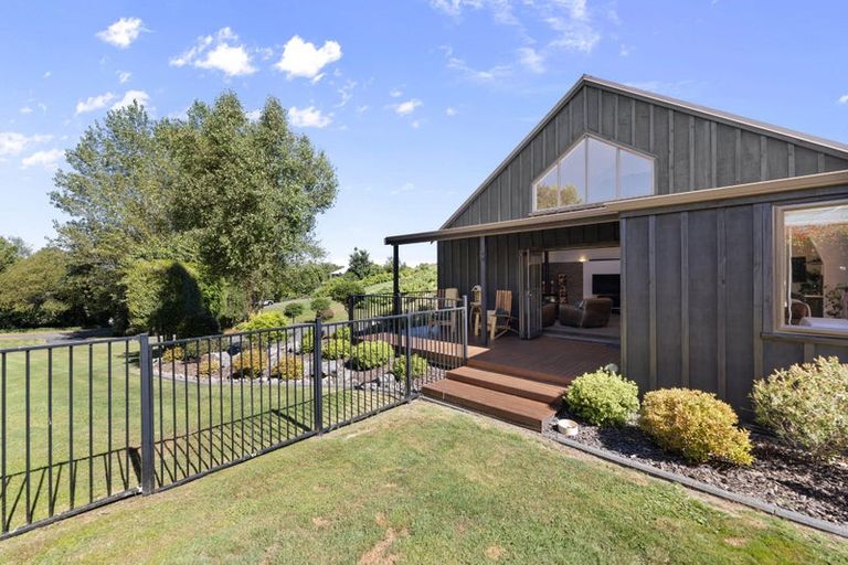 Photo of property in 29 Glen Mohr, Acacia Bay, Taupo, 3385