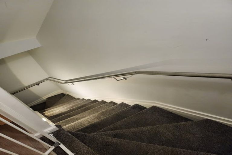 Photo of property in 75 Bordeaux Parade, Te Atatu South, Auckland, 0610