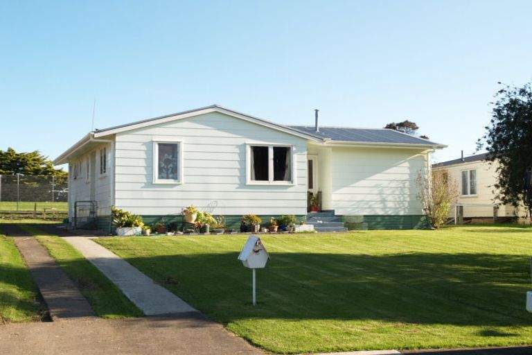 Photo of property in 8 Bedlow Place, Mangere East, Auckland, 2024