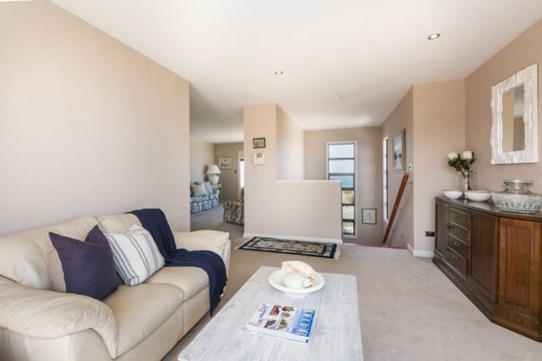 Photo of property in 5 Gladstone Road, Bluff Hill, Napier, 4110