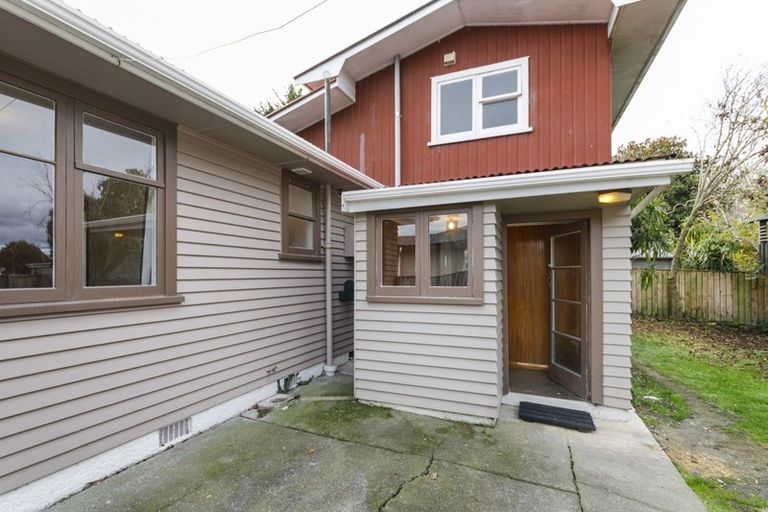 Photo of property in 9 Lewis Place, Highbury, Palmerston North, 4412