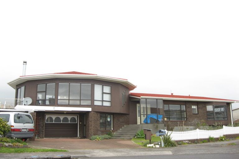 Photo of property in 6 Mallinder Place, Oakura, 4314