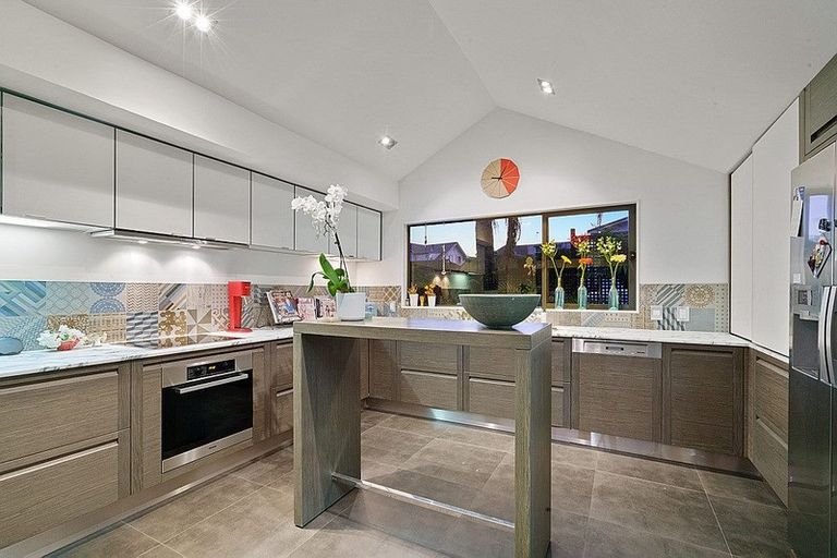 Photo of property in 7 Rangitoto Terrace, Milford, Auckland, 0620