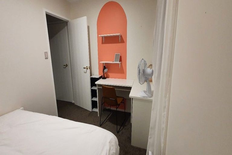 Photo of property in 2/9 Lingham Crescent, Torbay, Auckland, 0630