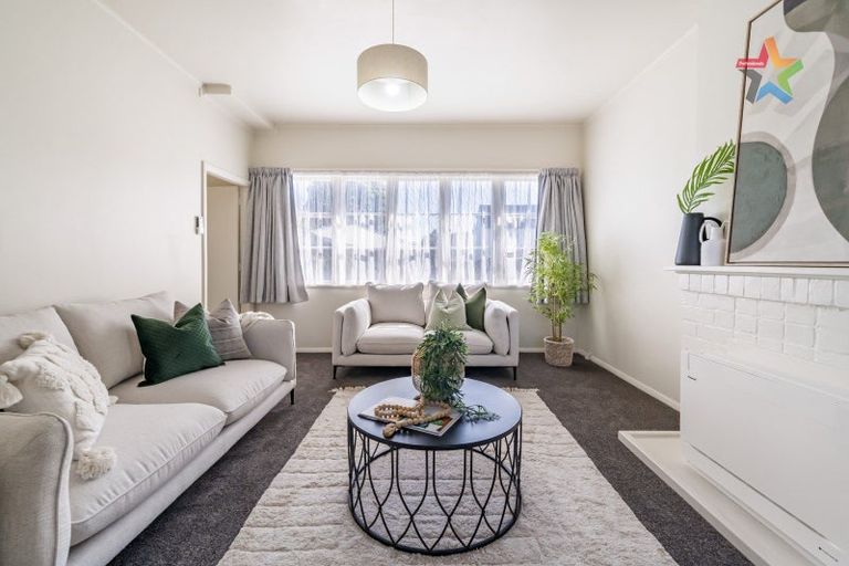 Photo of property in 213 Knights Road, Hutt Central, Lower Hutt, 5011