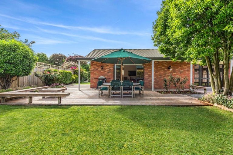 Photo of property in 3 Bronte Place, Leamington, Cambridge, 3432