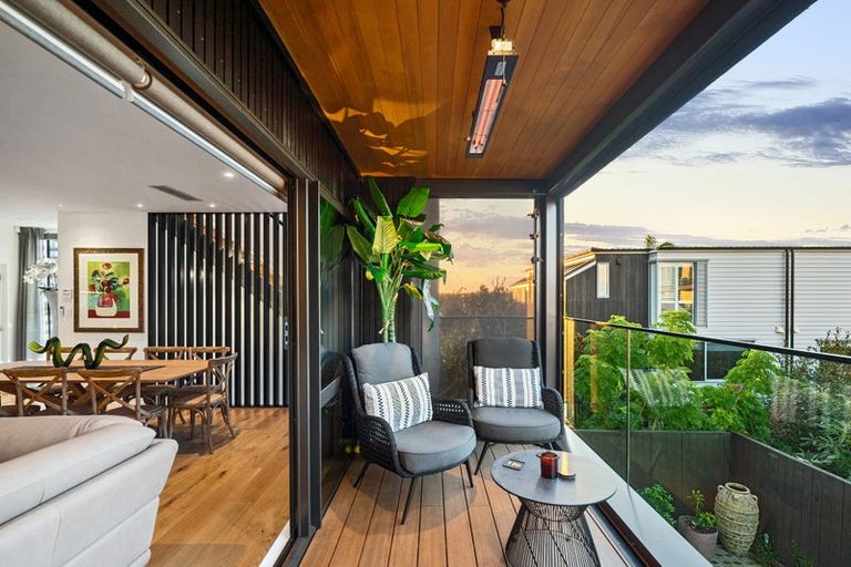 Photo of property in 5e Pierce Road, Milford, Auckland, 0620