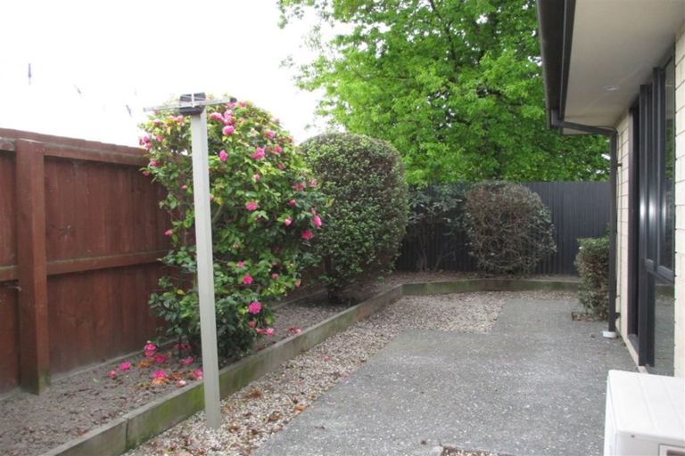 Photo of property in 10 Cris Lodge Courts, Hornby, Christchurch, 8042