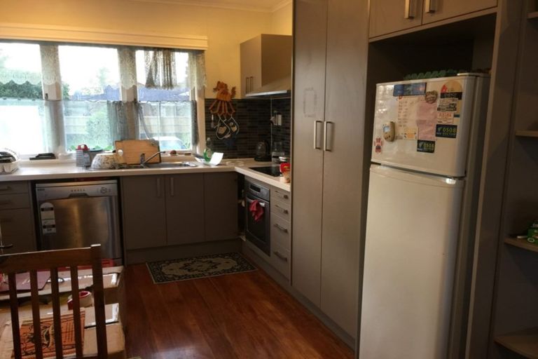 Photo of property in 8 Camp Road, Mount Wellington, Auckland, 1062