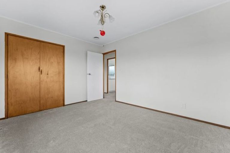 Photo of property in 19 Casuarina Road, Half Moon Bay, Auckland, 2012