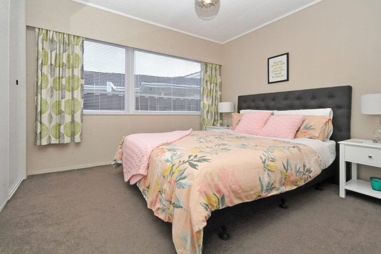 Photo of property in 13 Barnhill Crescent, Pahurehure, Papakura, 2113