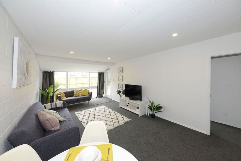 Photo of property in 2/136 Clarence Street, Riccarton, Christchurch, 8011