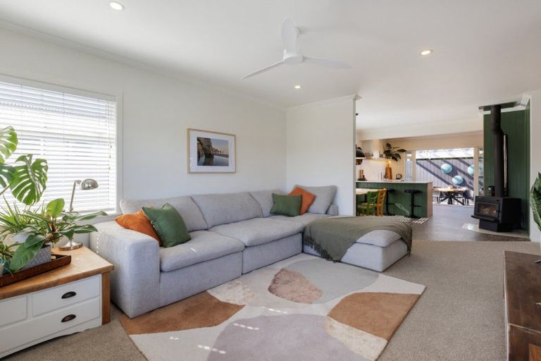 Photo of property in 12a Goods Road, Otumoetai, Tauranga, 3110