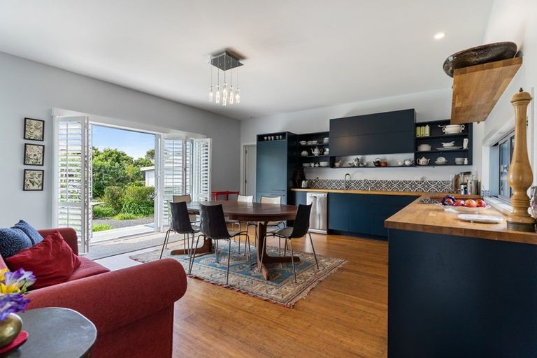 Photo of property in 301 Tanners Point Road, Tanners Point, Katikati, 3177