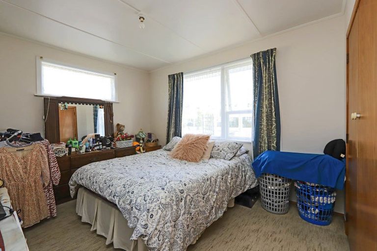 Photo of property in 11 Henderson Road, Flaxmere, Hastings, 4120