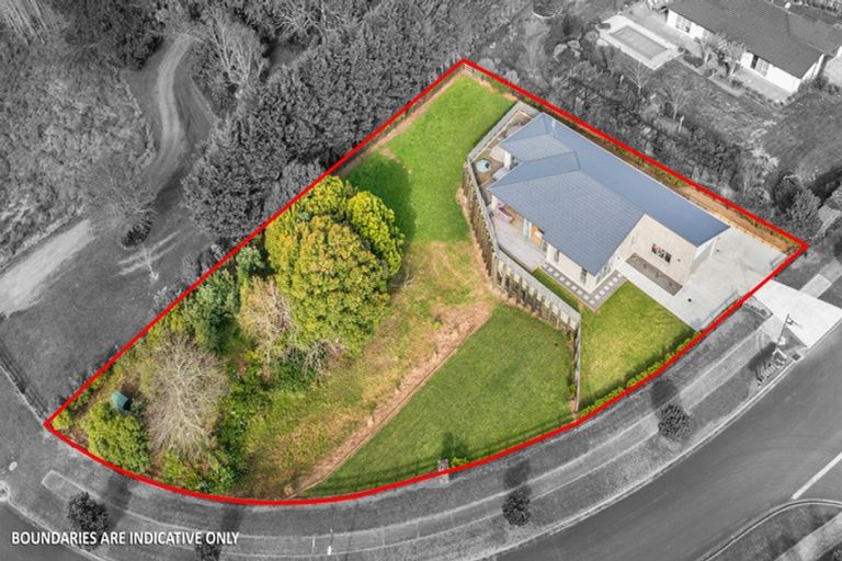 Photo of property in 125 Mcrobbie Road, Kingseat, Papakura, 2580