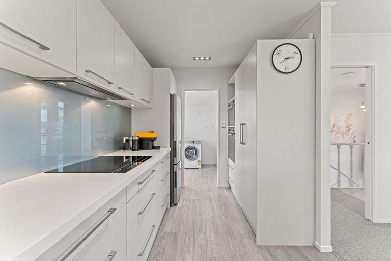 Photo of property in 26 Imogene Way, Half Moon Bay, Auckland, 2012