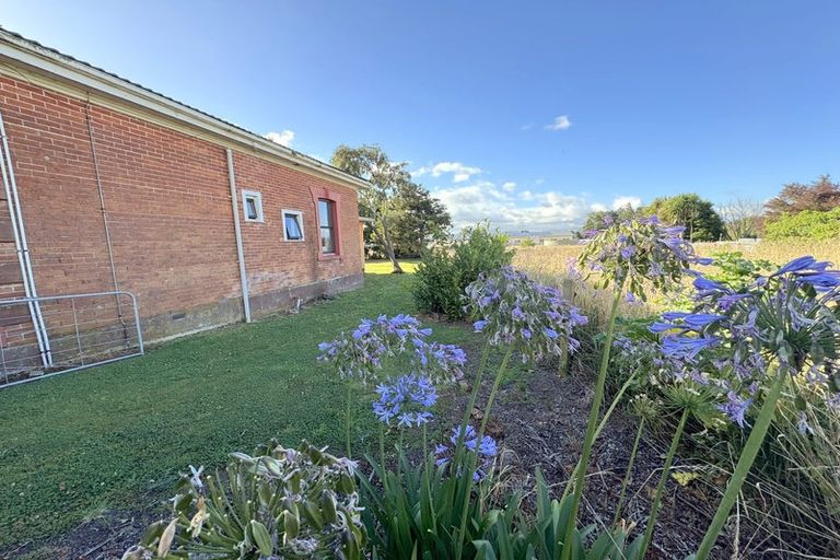 Photo of property in 25 Mccallum Street, Dannevirke, 4930