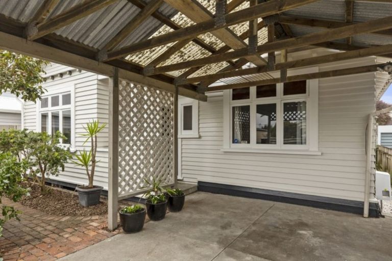 Photo of property in 18 Jessie Street, Petone, Lower Hutt, 5012