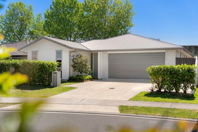 Photo of property in 30 Kuru Place, Papamoa, 3118