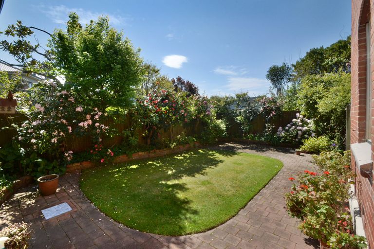 Photo of property in 36 Sandringham Street, Saint Clair, Dunedin, 9012