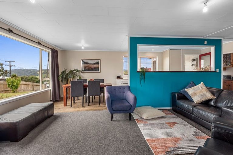 Photo of property in 57 View Road, Hikurangi, 0114