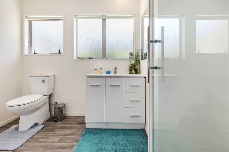 Photo of property in 15 Pokapu Place, Bethlehem, Tauranga, 3110