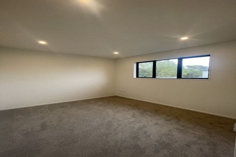Photo of property in 514b Swanson Road, Ranui, Auckland, 0612