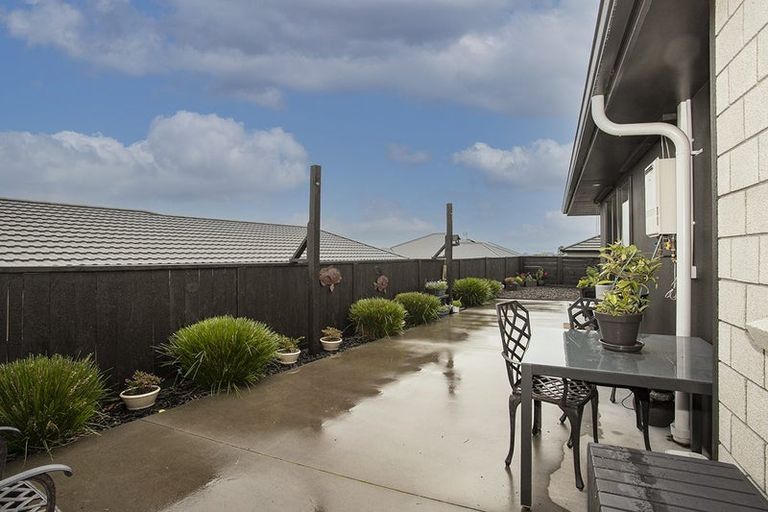 Photo of property in 14 Ridge Drive, Omokoroa, 3114