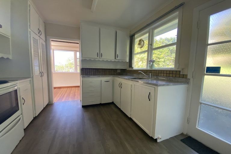 Photo of property in 29 Hollies Crescent, Johnsonville, Wellington, 6037