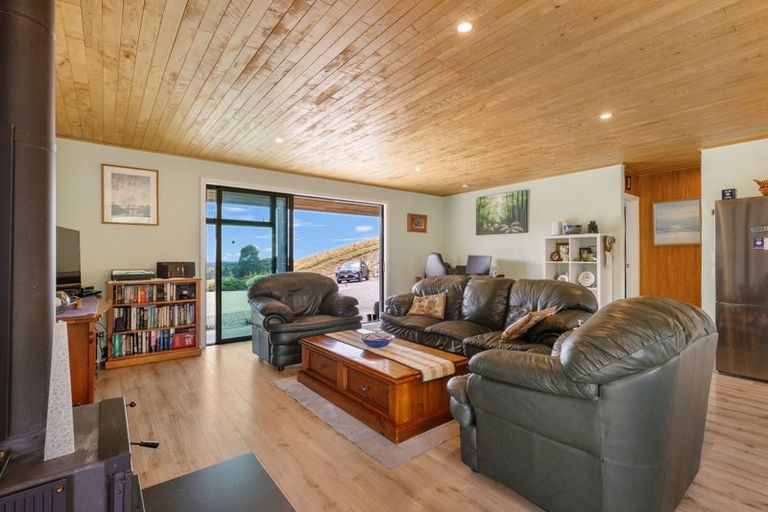 Photo of property in 135 Bensemann Road, Upper Moutere, 7175