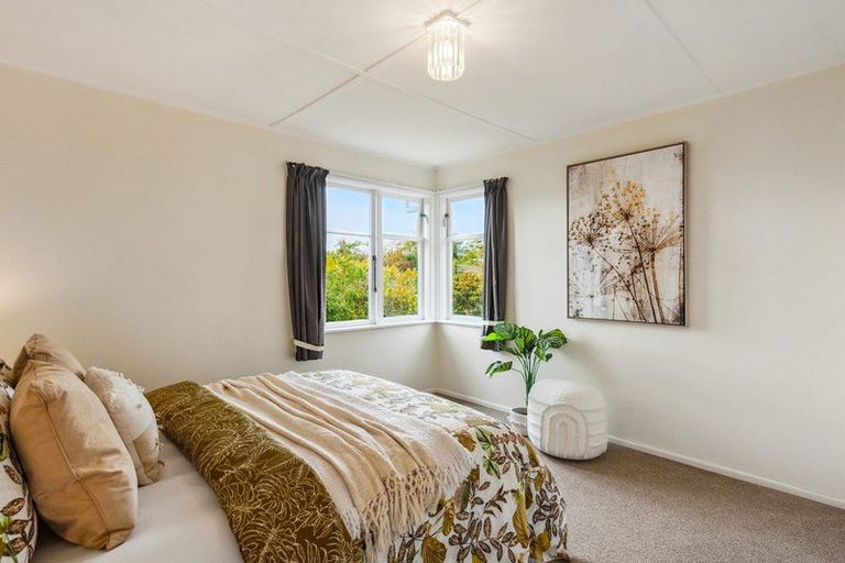 Photo of property in 105 Seaview Road, Paraparaumu Beach, Paraparaumu, 5032