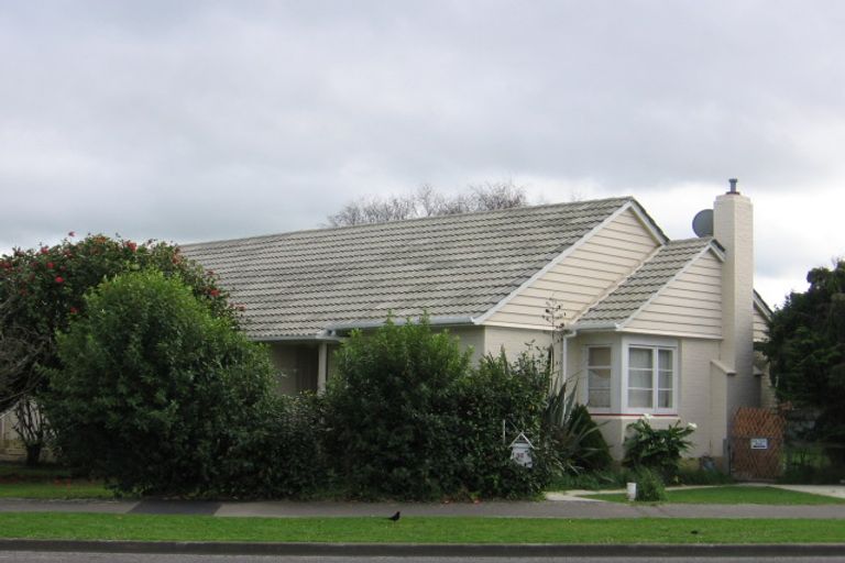 Photo of property in 35 Park Road, West End, Palmerston North, 4412