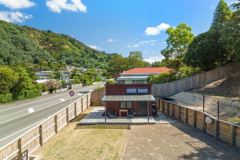 Photo of property in 37a Wairau Road, Picton, 7220