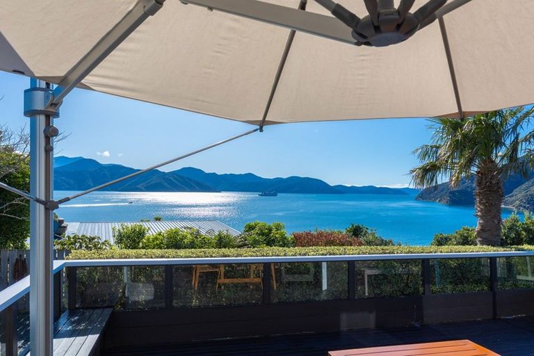 Photo of property in 313 Port Underwood Road, Whatamango Bay, Picton, 7281