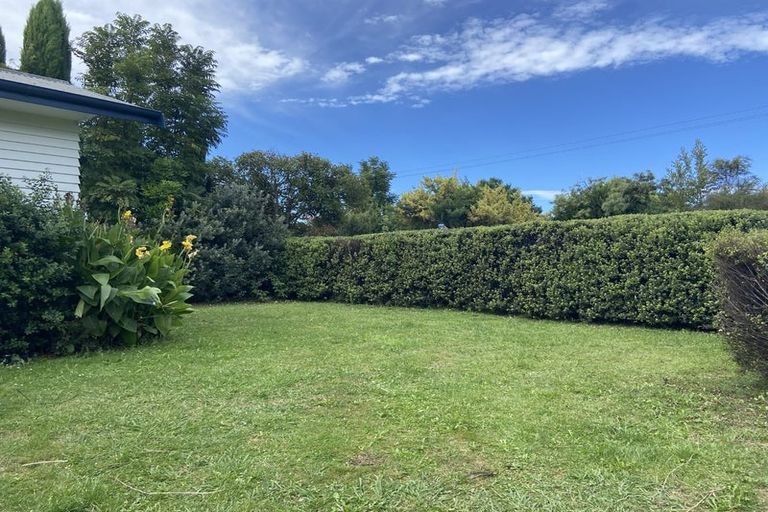 Photo of property in 13 Lipscombe Crescent, Havelock North, 4130