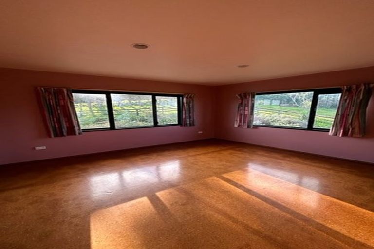 Photo of property in 106 Rehutai Road, Baylys Beach, Dargaville, 0377