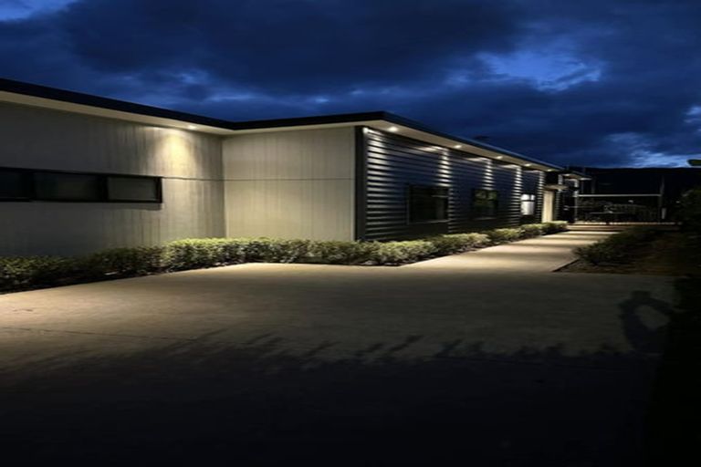 Photo of property in 14 Gallipoli Road, Trentham, Upper Hutt, 5018