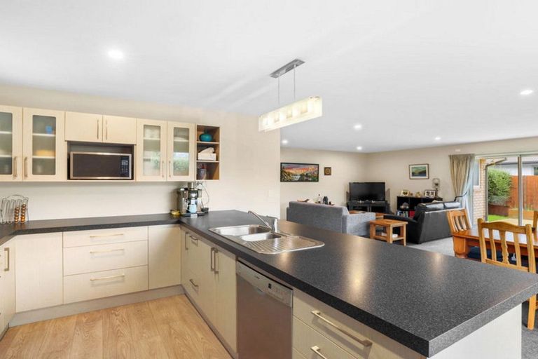 Photo of property in 16d Waitikiri Drive, Parklands, Christchurch, 8083