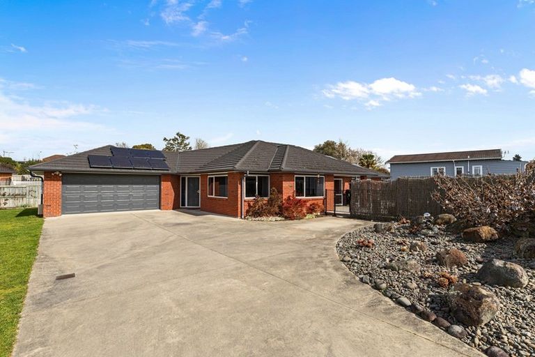 Photo of property in 13 Allendale Place, Morrinsville, 3300