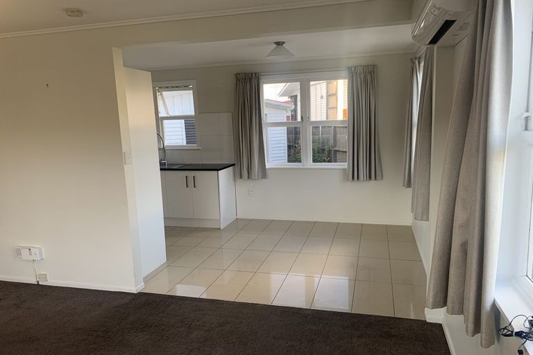 Photo of property in 14 Hywell Place, Manurewa, Auckland, 2102