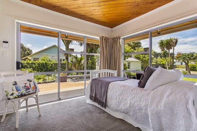 Photo of property in 19 Ronald Avenue, Glenbrook, Waiuku, 2681