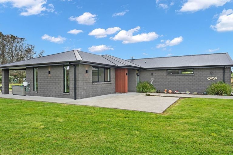Photo of property in 16 Moorey Lane, Otaika, Whangarei, 0170