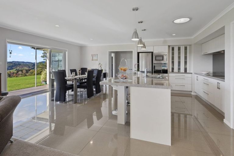 Photo of property in 85 Jounneaux Road, Te Kamo, Kamo, 0185