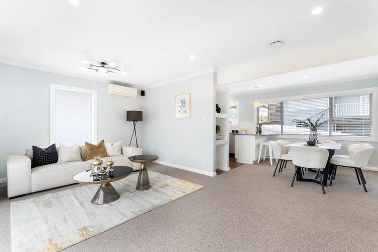 Photo of property in 95 Awaruku Road, Torbay, Auckland, 0630