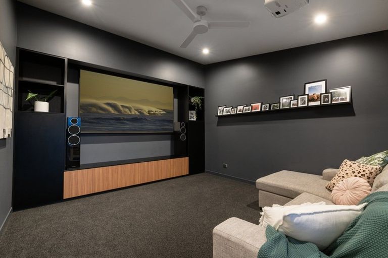 Photo of property in 28 Selliera Place, Papamoa Beach, Papamoa, 3118