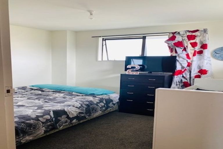 Photo of property in 2b Barclay Place, Burwood, Christchurch, 8061