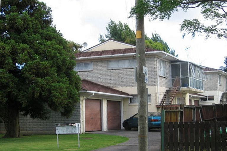 Photo of property in 2/86 Haverstock Road, Sandringham, Auckland, 1025