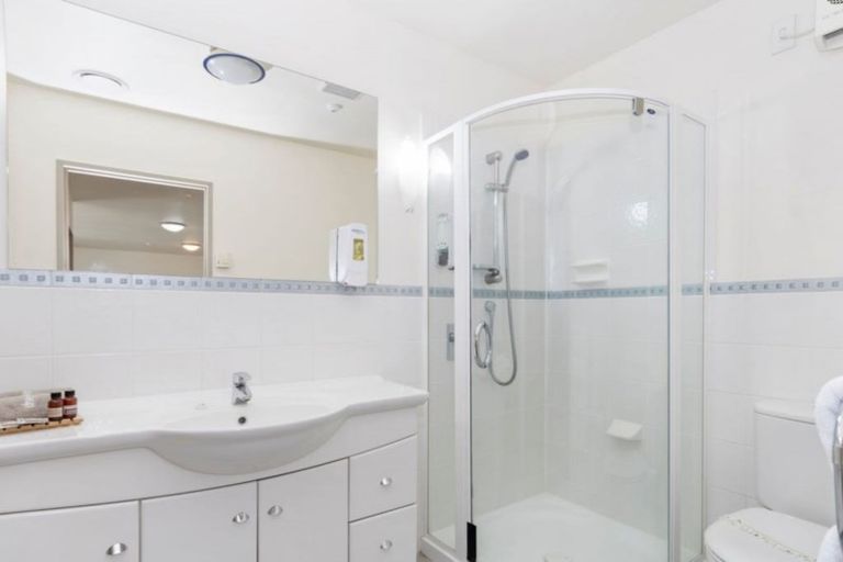 Photo of property in Anchorage Apartments, 309/36 Victoria Road, Mount Maunganui, 3116