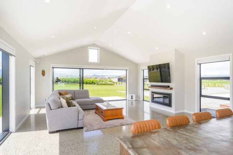 Photo of property in 40 Meavy Lane, Ashhurst, Palmerston North, 4470